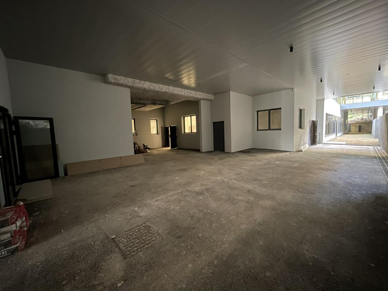 Local d'activité Sophia Antipolis 1000m² Location local d'activité Sophia Antipolis Alpes-Maritimes OLACT2309642 6